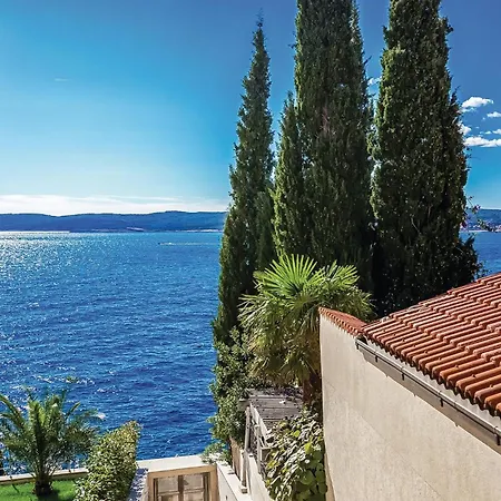 2 Bedroom Lovely In Crikvenica